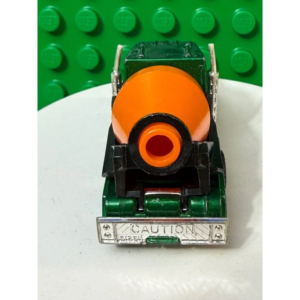 Vintage Matchbox Peterbilt Cement Truck Green Big Pete Diecast 1981 Macau